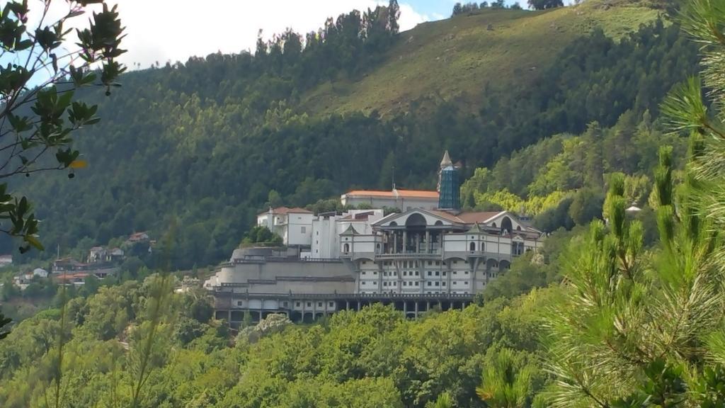 Al Vivenda Romantica Герес Экстерьер фото